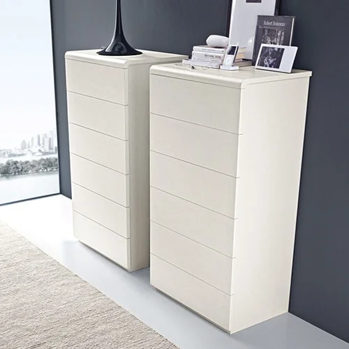 Biela komoda do spalne