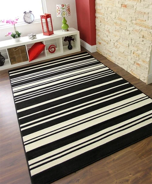 Ciernobiely kusovy koberec