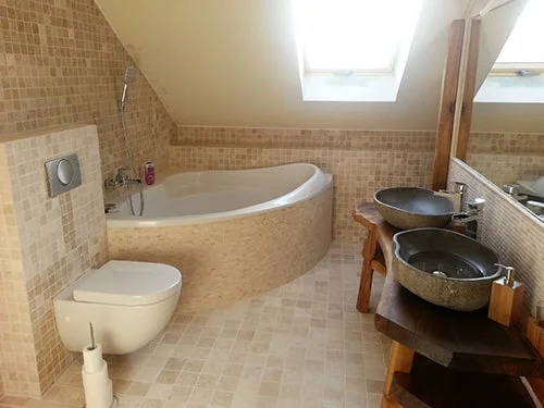 Kúpeľňa z travertínu