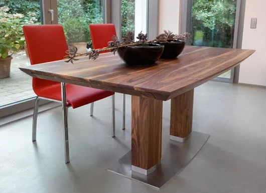 Jedalensky stol z masivu