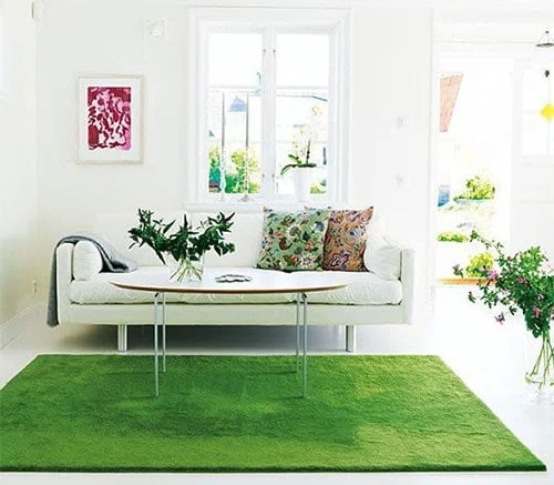 Moderny kusovy koberec - trava
