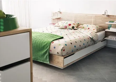 Posteľ s úložným priestorom - IKEA